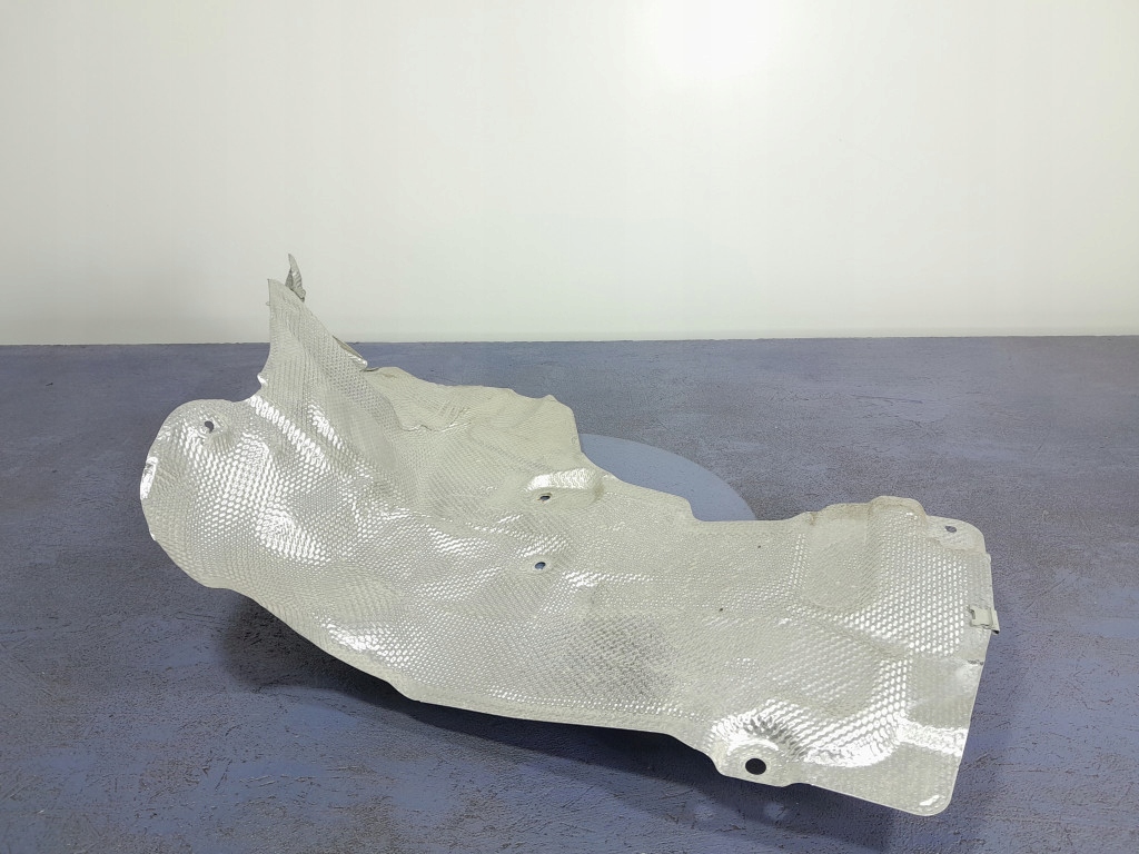 фото №1, Mercedes e w213 защита тепловая a2136823200