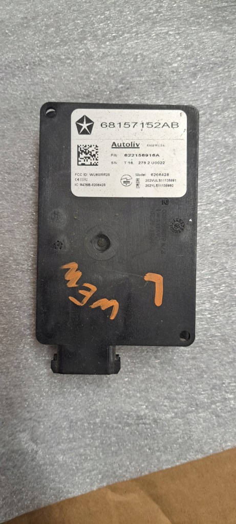 фото №1, 2013 chrysler 300 dodge charger модуль мертвого pola 68157152ab oem