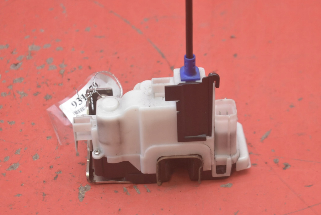 фото №1, Замок двері правий перед передній eu 51975079 opel combo d 11-20