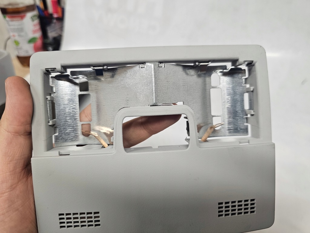 фото №7, Audi защита корпус фонари освещение кабины 4b0947105c