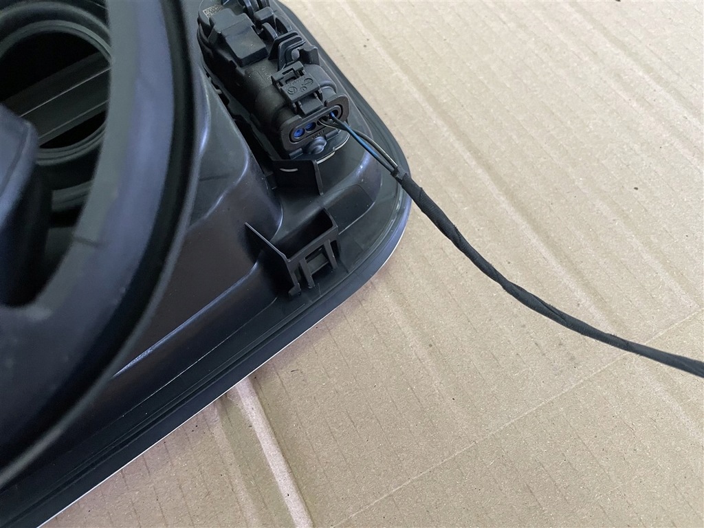 фото №7, Крышка заливной топлива 2.0 d adblue alpinweiss bmw x1 u11 23r 22-