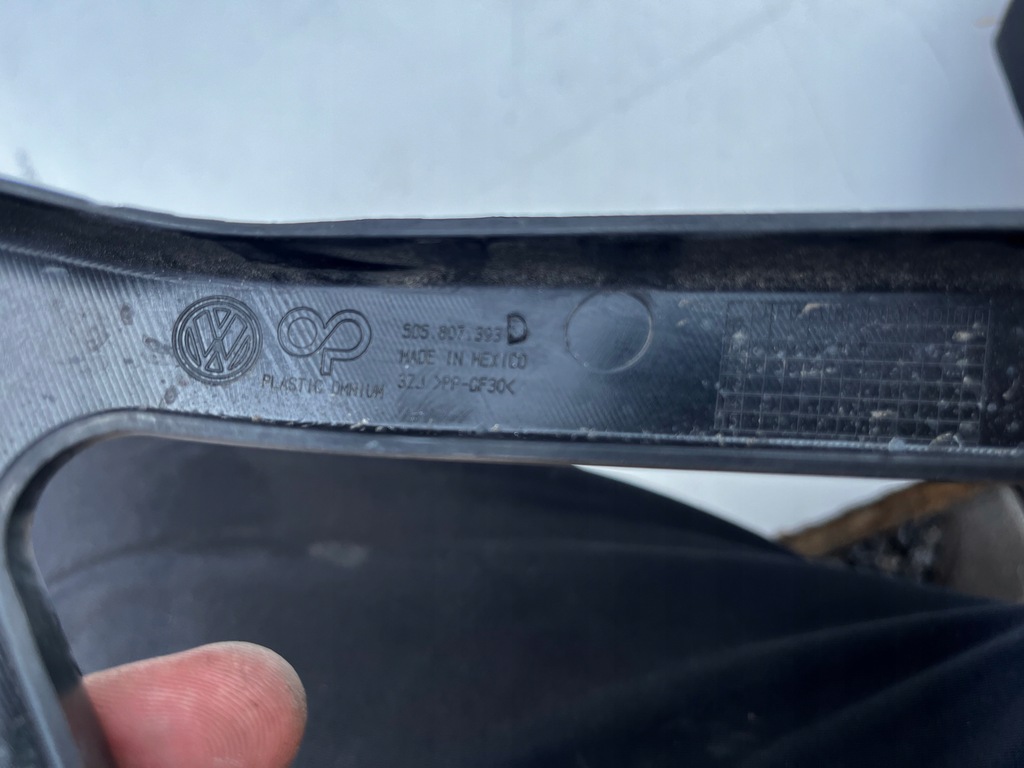 фото №2, Напрямна кронштейн бампера лівий задня vw volkswagen beetle 5c 5c5807393d