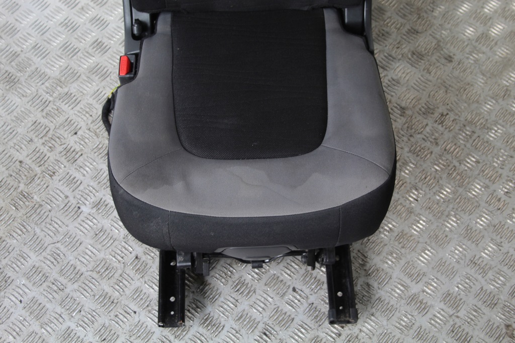 фото №3, Сидіння салон ii ряд c4 grand picasso ii 2