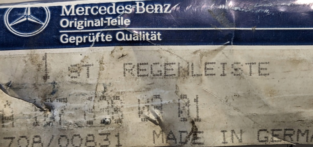 Mercedes - benz a1076980901 молдинг стекло левая в Украине