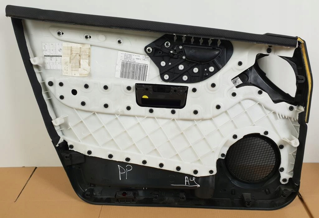 Оббивка двері правий перед w245 a1697201670 Зі Шроту