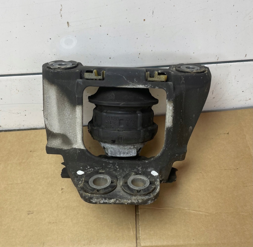 фото №1, Volvo xc60 ii xc90 ii подушка двигуна кронштейн 32137496