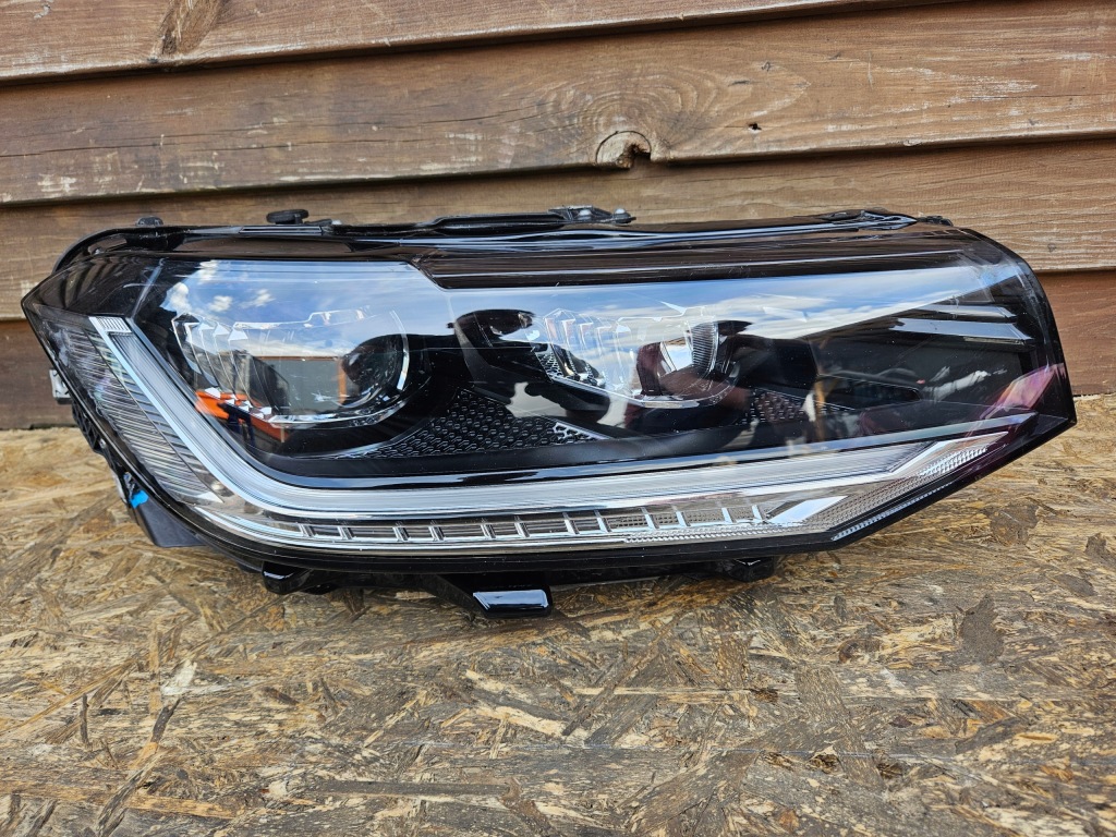 фото №1, Лампа правый перед vw t-cross europa 2gm941036b