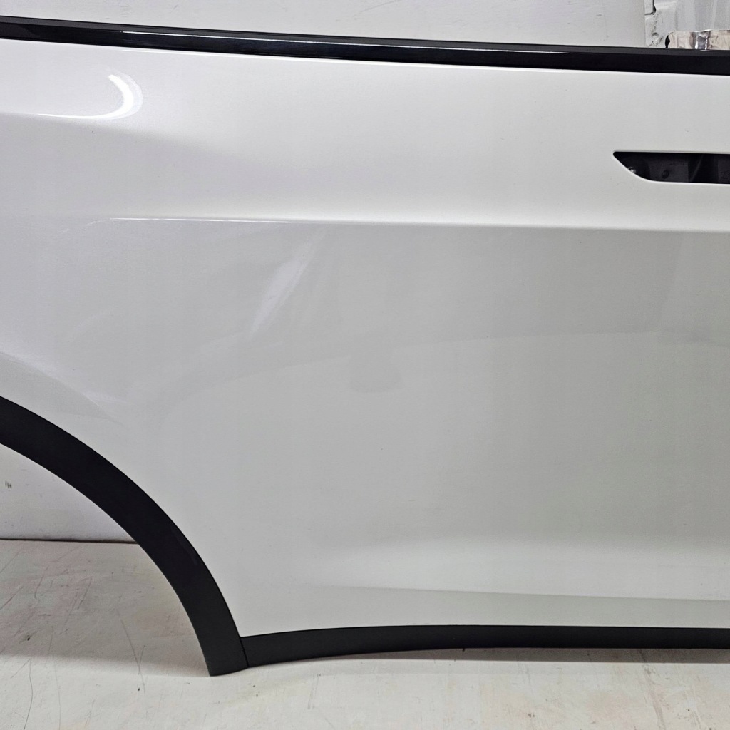 Дверь правое  задняя задняя tesla model x plaid 2022r ppsw Цена