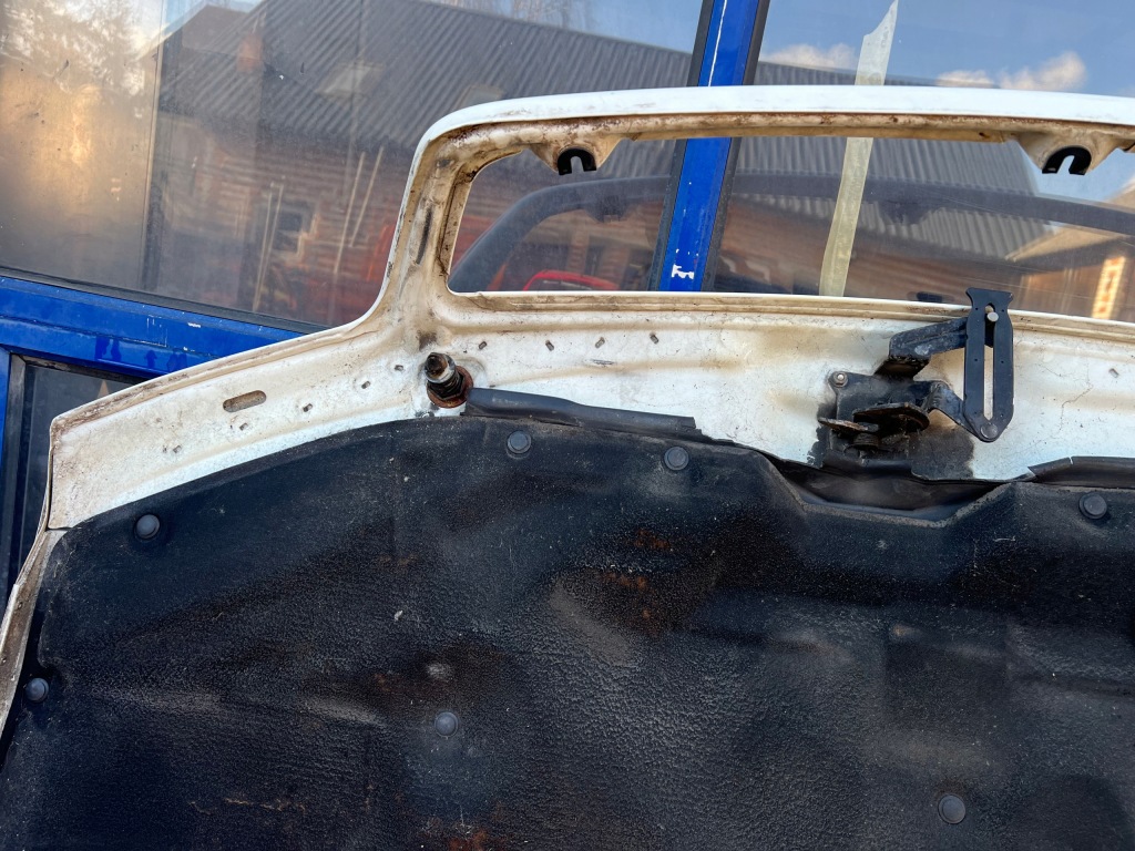 фото №8, Капот крышка двигателя a8 d2 przed lift белый