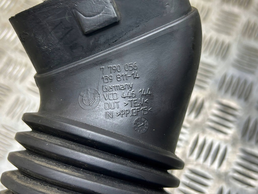фото №5, Частина труби впуску повітря bmw 5 e60 e61 2004 7790056