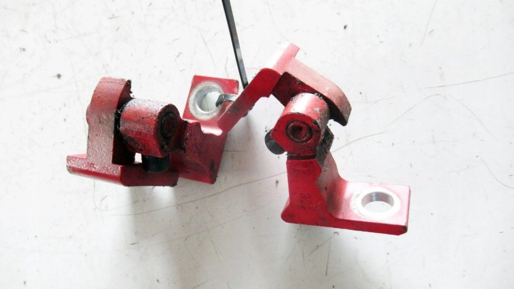 фото №3, Vw polo v 6r петлі двері 7n0831401