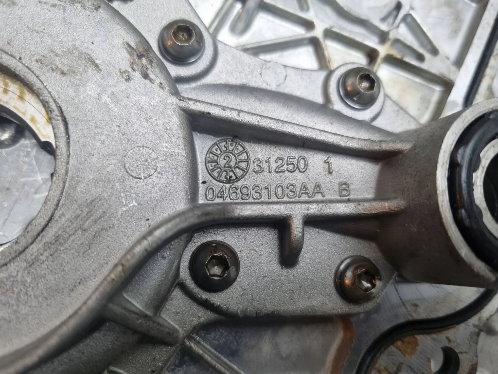 Насос оливи 04693103aa bmw neon ii, fiat 500x grande mini r50 r52 r53 1.6b Доставка