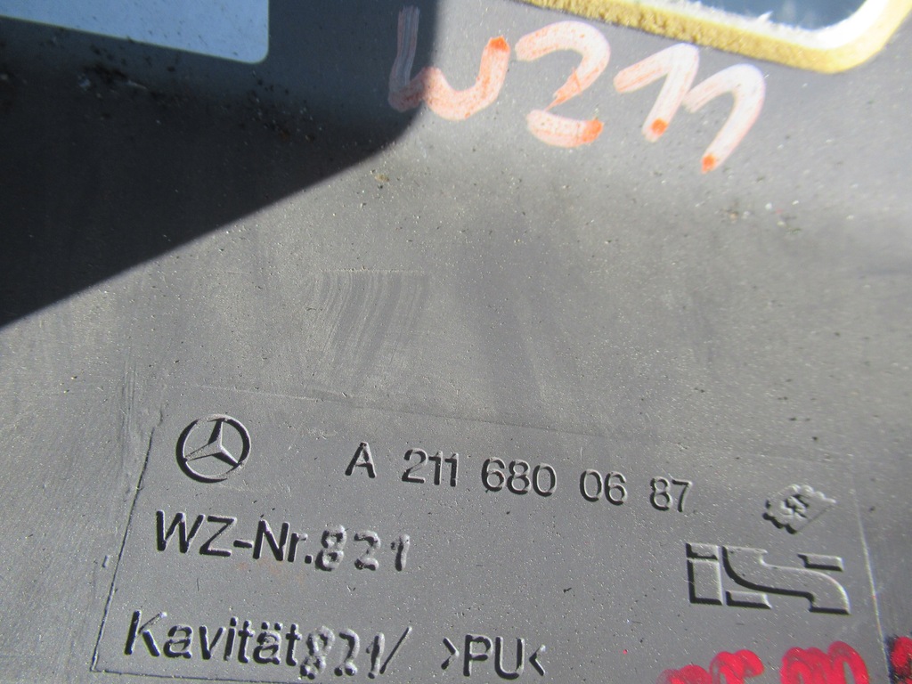 фото №6, Mercedes w211 приборная панель консоль приборная панель ремни подушка