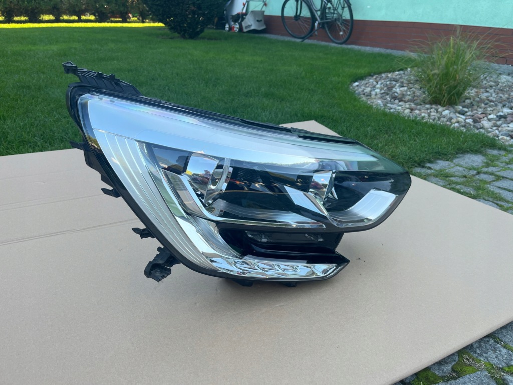 Фара правий європа  renault megane iv h7 led лінза 2016 - 2020 . Оригінал
