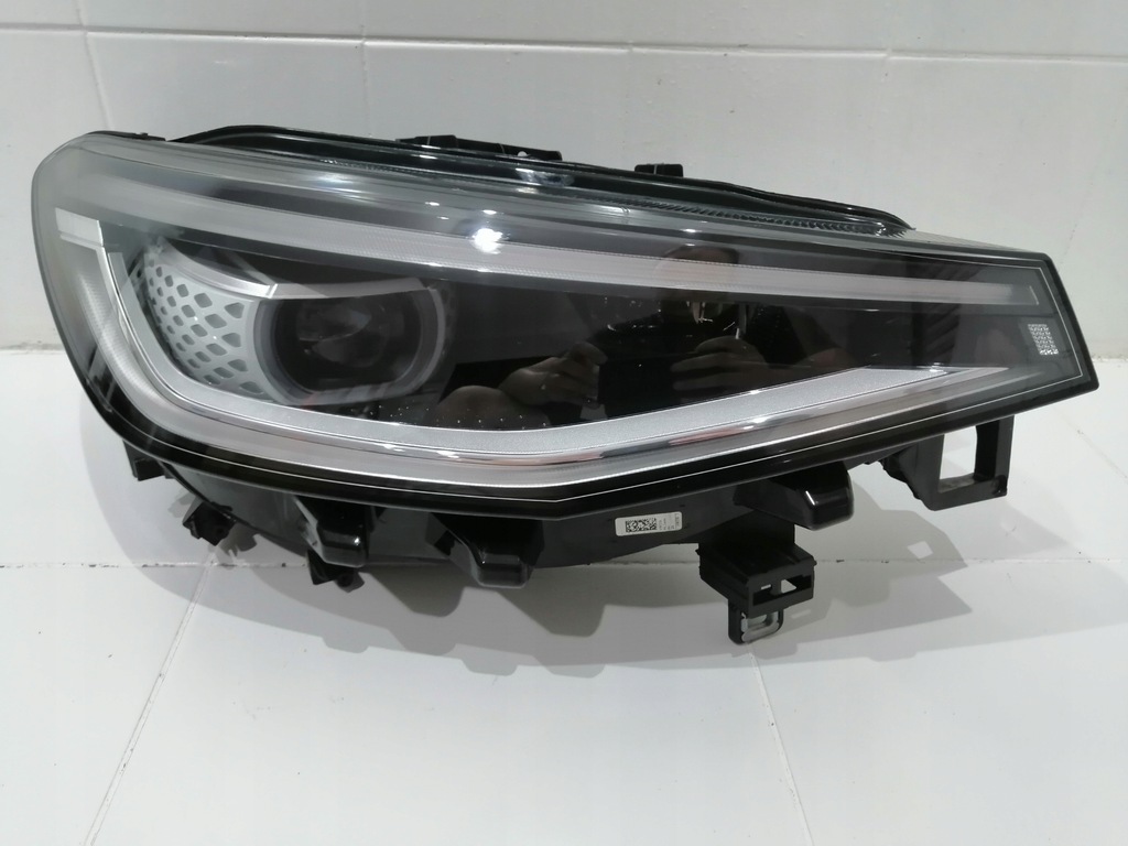 фото №1, Лампа права передня перед vw id.4 id.5 hal 8178