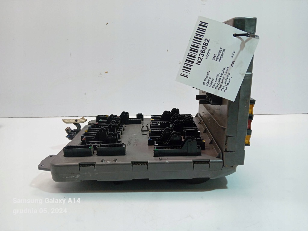 фото №3, Коробка предохранителей 5010466930 renault premium