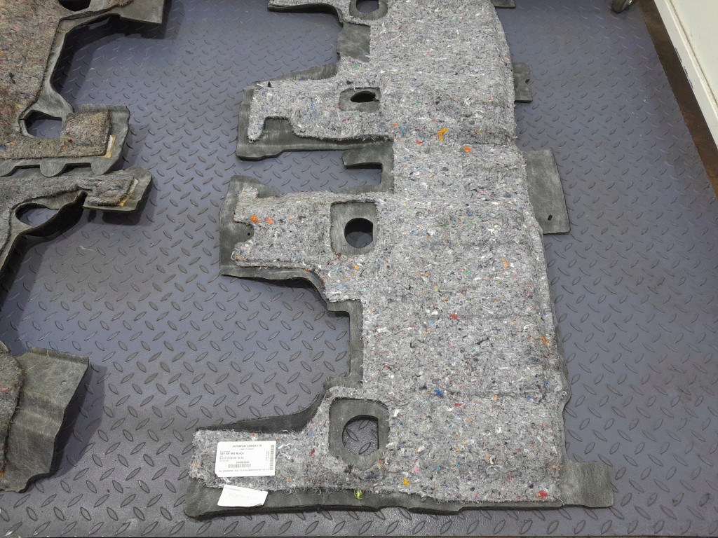 фото №11, Jeep grand cherokee wk2 lift обшивка коврик пол 3 szt