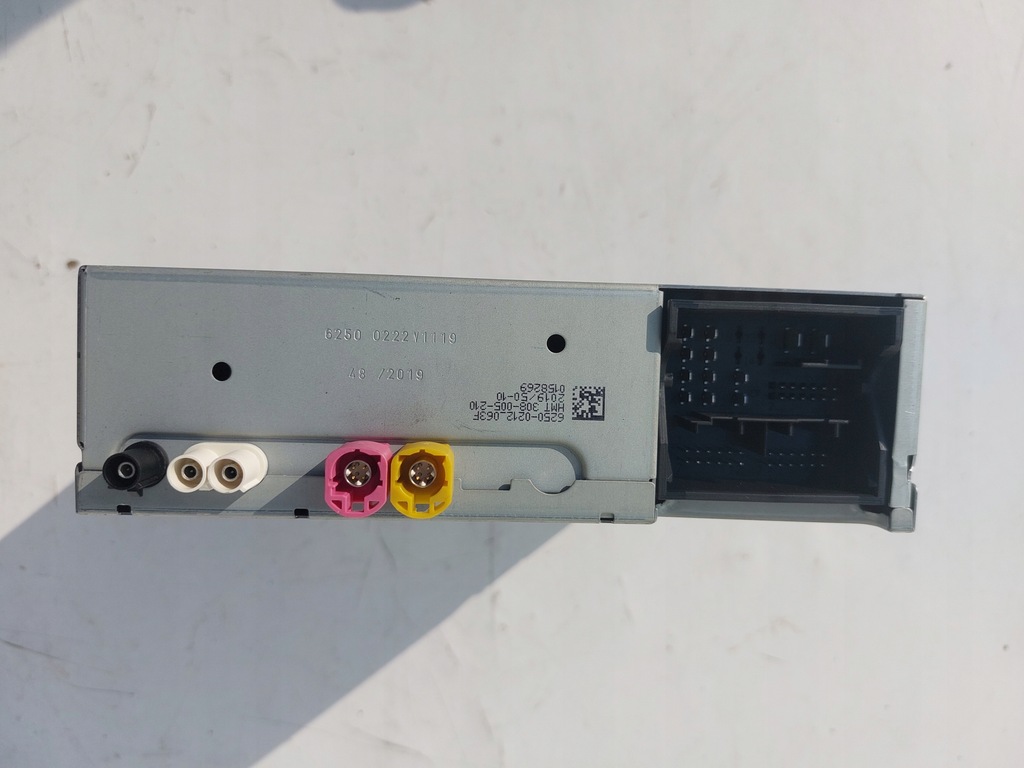 фото №8, Считыватель мультимедиа skoda scala mib3 3v0035820