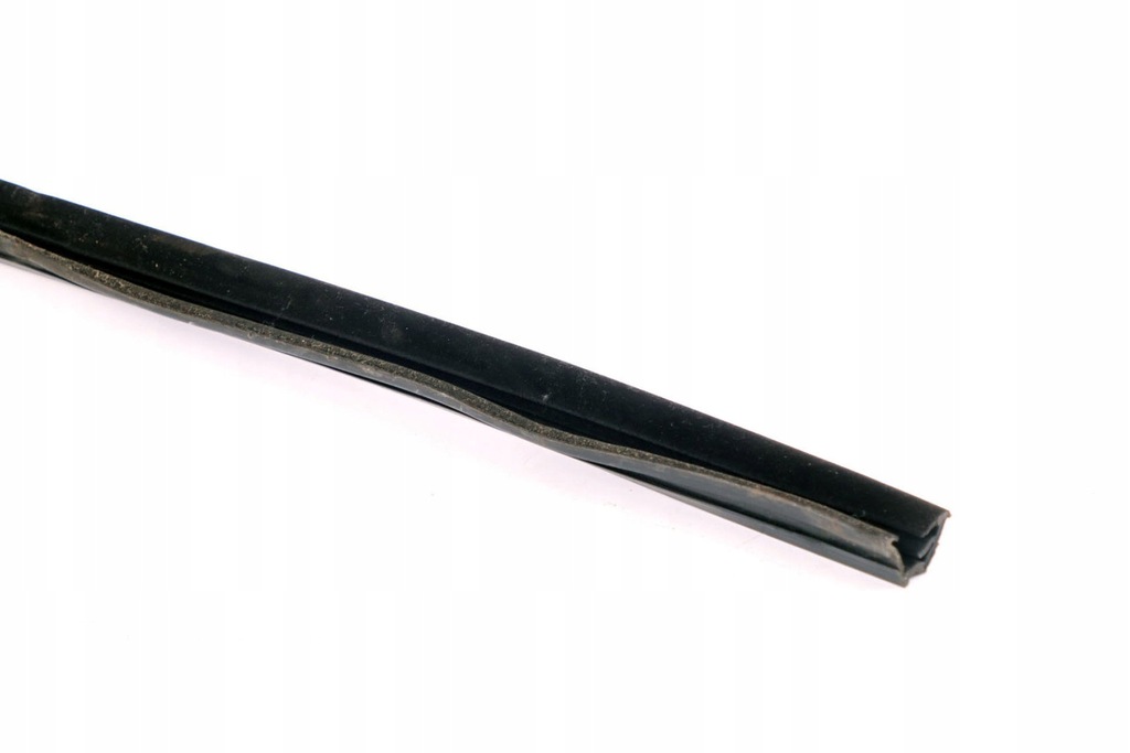 фото №12, Mercedes w169 w245 прокладка стекло дверь левая a1697250125