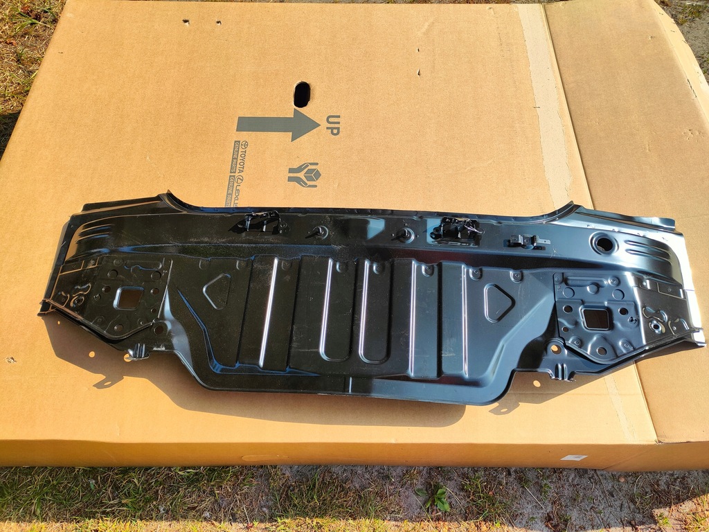 фото №1, Toyota corolla pas задний стена задняя e16