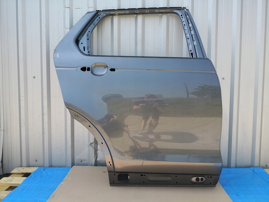 фото №4, Discovery v sport l550 дверь задние правое задняя