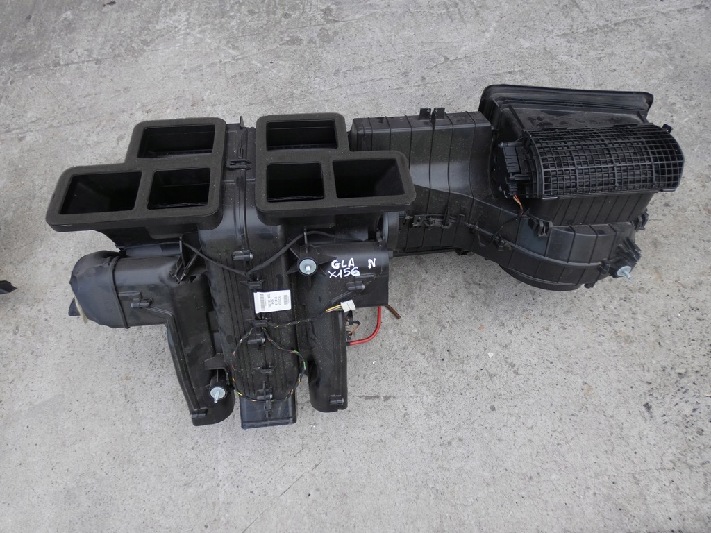 фото №1, Обігрівач mercedes w176 2 a2468305101 europa