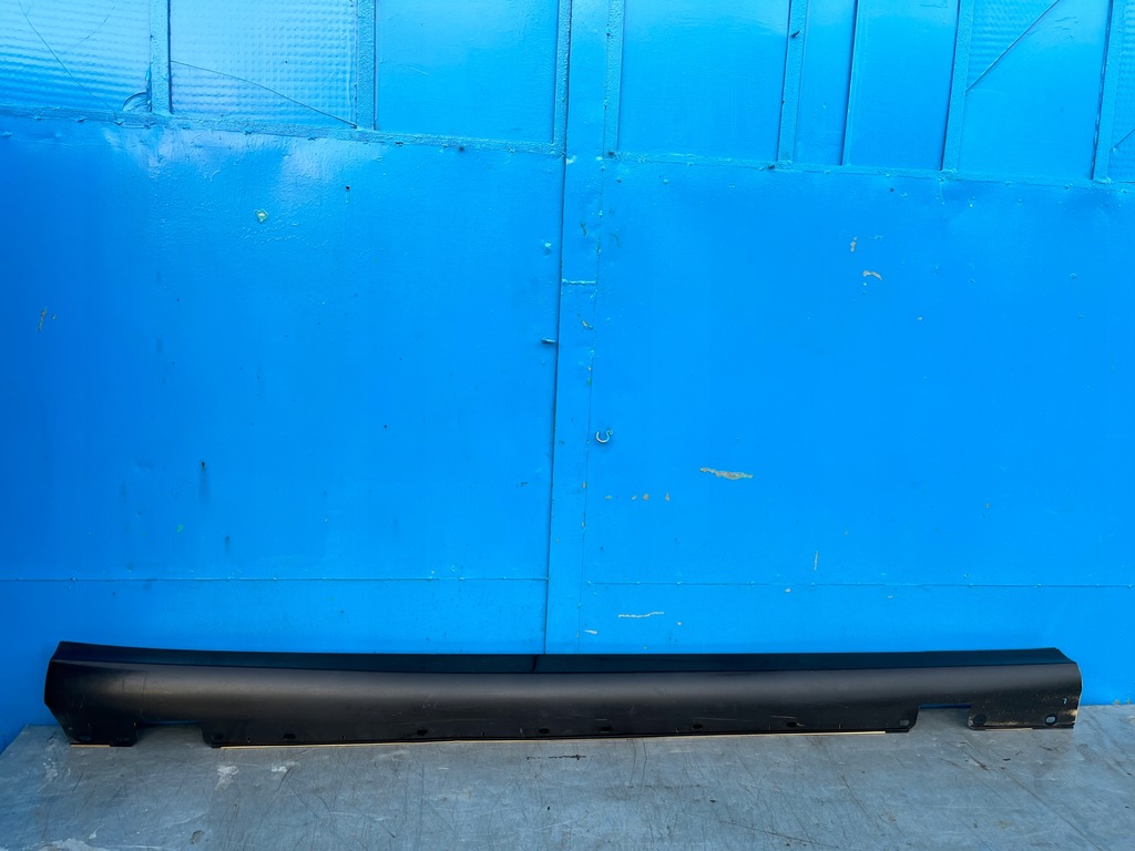 фото №1, Mercedes w211 правая молдинг порог avantgarde 197