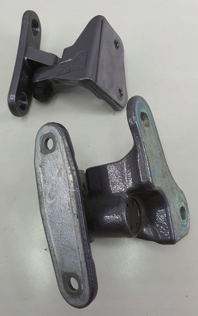 фото №2, Петлі двері лівий задня mercedes w246 пара