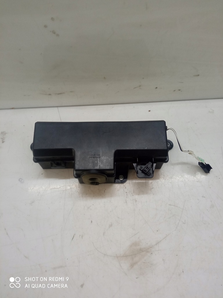 фото №1, Механизм подъемник крышки задняя insignia 13279362