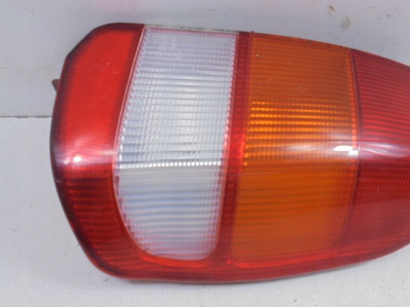 фото №7, Mitsubishi space star i лампа задняя правая mr245506