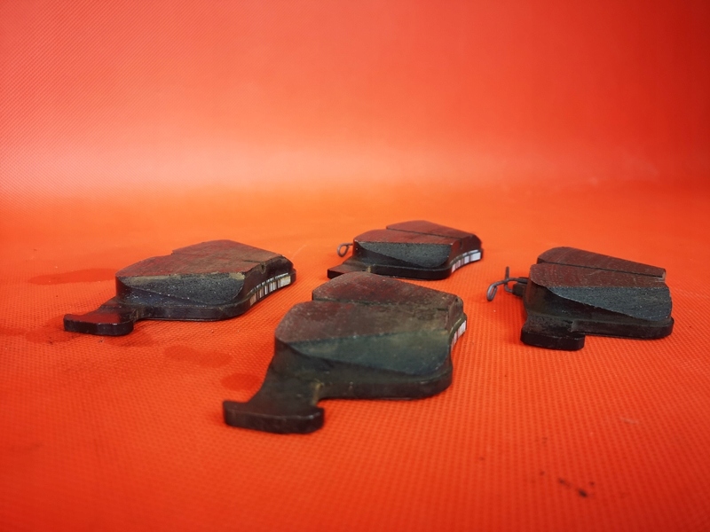 фото №10, Audi tt 8s тормозные диски тормозные задняя 300mm тормозные колодки 49km