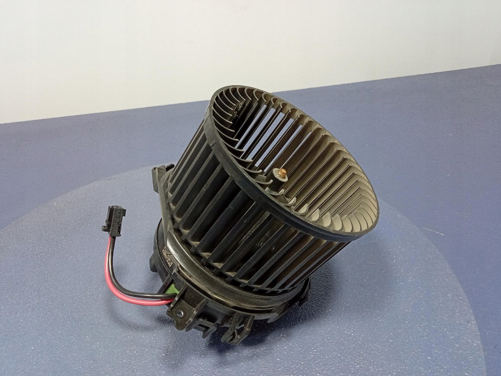 Bmw ix1 x1 u11 воздуходувка воздуха 5a06b91 в Украине