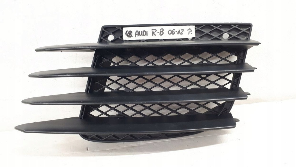 фото №2, Audi r8 2006-2012 решітка бампера права задня