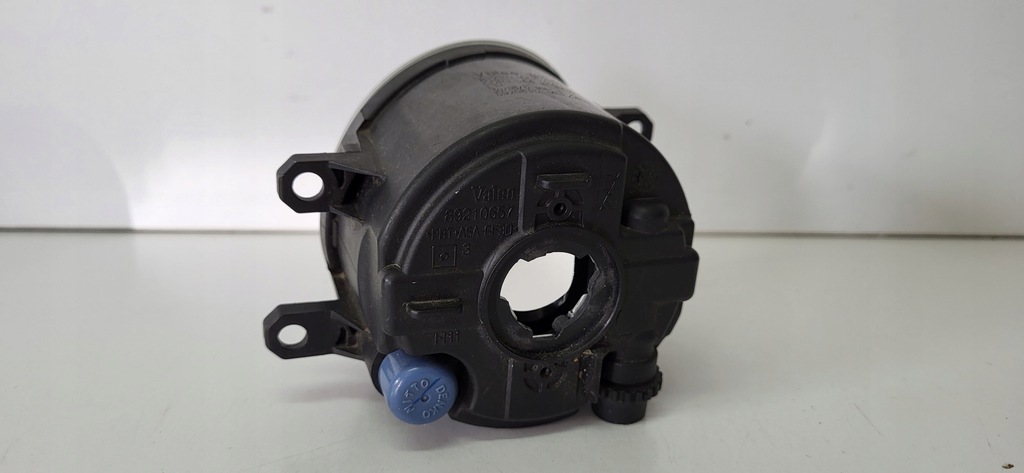 фото №12, Противотуманная фара toyota левый aygo avensis t27 verso lexus rx yaris iq 81220-0d042