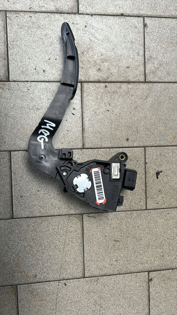 фото №1, Педаль потенциометр газа renault megane iv talisman 180026830r состояние jak новый