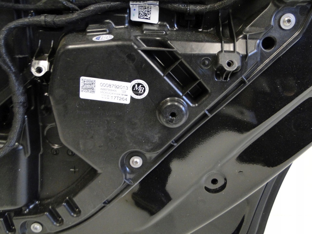 фото №9, Mercedes двері задні праве s klasa 223 w223 a2237300400 long з шторка 197