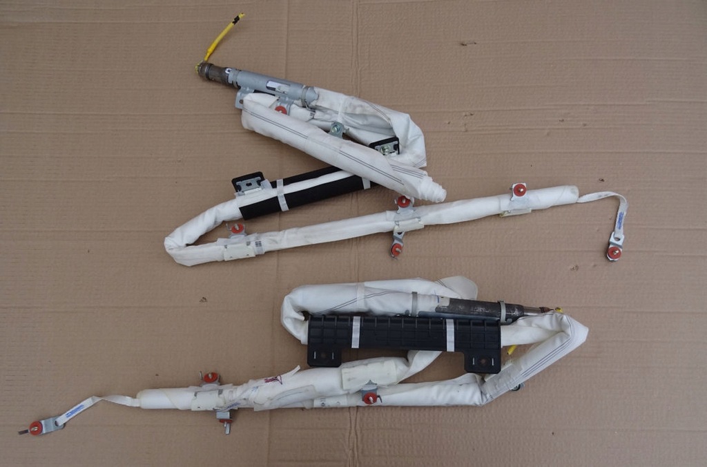 фото №1, Hyundai ioniq 5 шторка безопасности подушка подушка безопасности правая