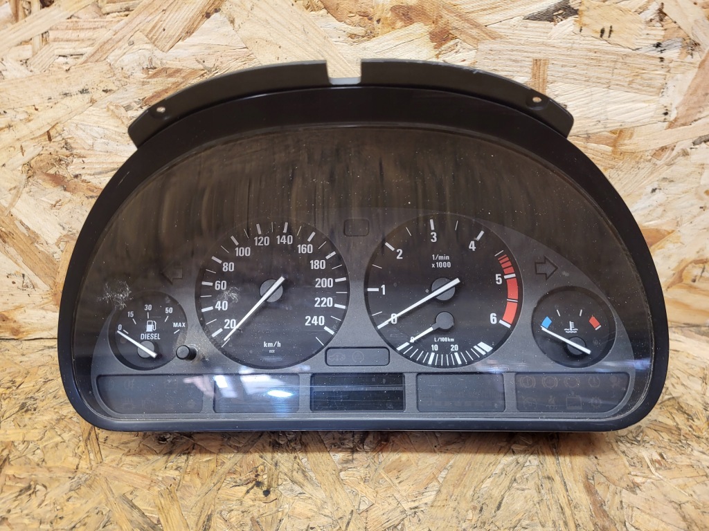 фото №1, Bmw 5 e39 3.0 d счетчик приборы 8381198