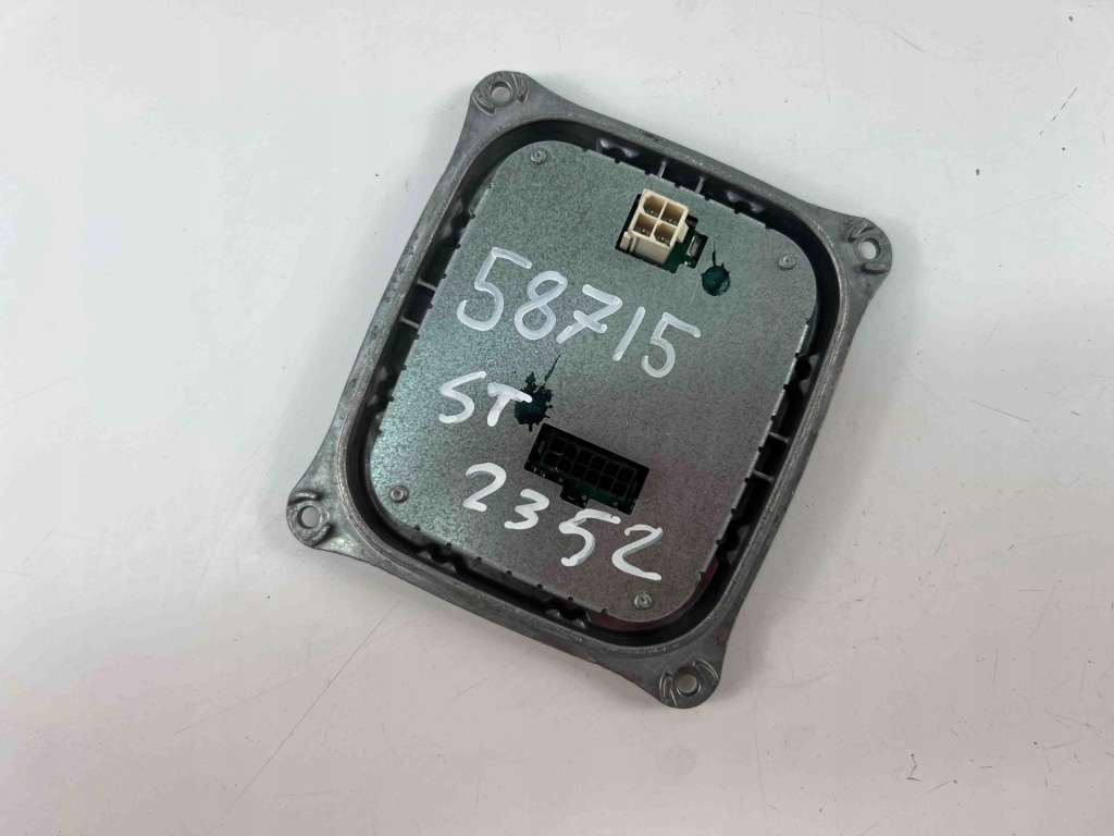 фото №1, Модуль ксенон peugeot 308 sw ii 130732940400 28200279 2014