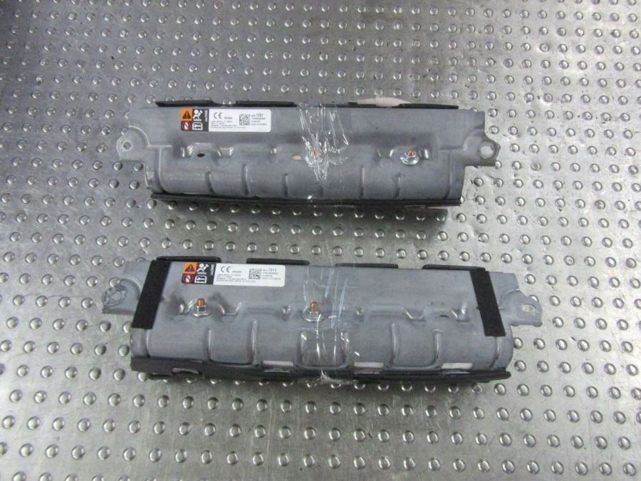 фото №1, Chevrolet camaro 2016 подушка коленная перед eu