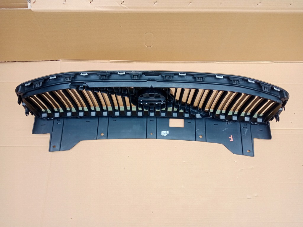 фото №12, Volvo xc60 ii решітка радіатора atrappa 2017r