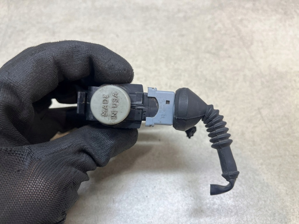 фото №4, Клапан вакуумa audi a4 b6 2.5 tdi 1j0906283a