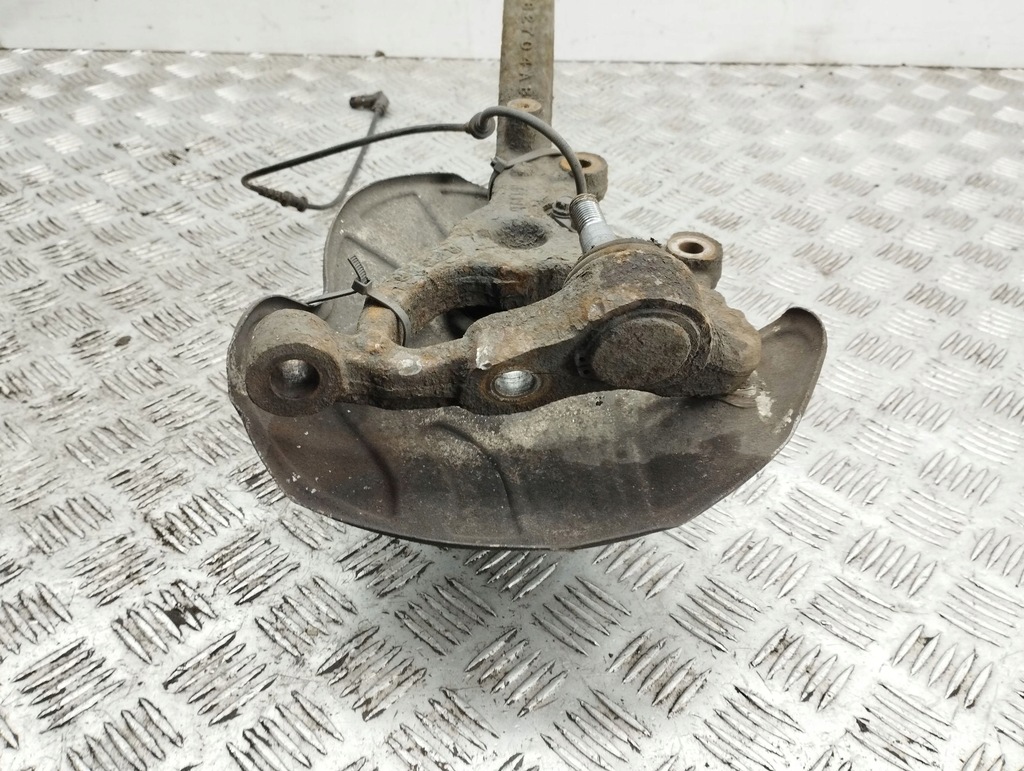 фото №6, Chrysler 300 - 300c 2006 перед сторона правая ступица колеса передний