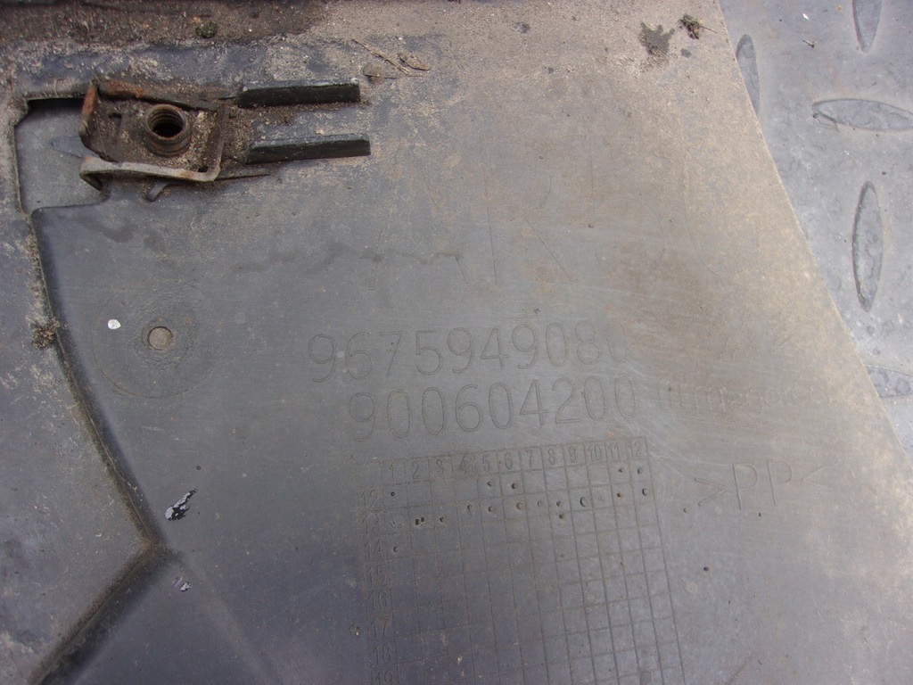 фото №4, C4 picasso ii подкрылок задняя правое левая