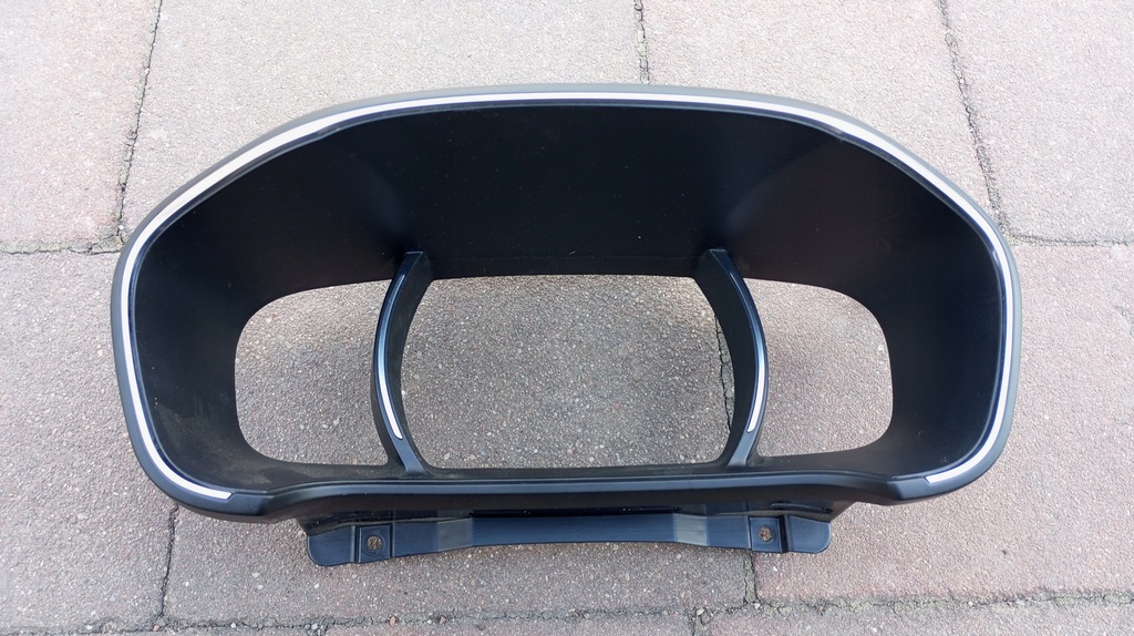 фото №1, Рамка защита спидометра приборы-- renault megane iv 682647342r