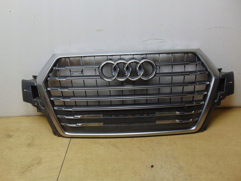 фото №1, Решётка радиатора решётка радиатора audi sq7 4m satyna 4m0853651b