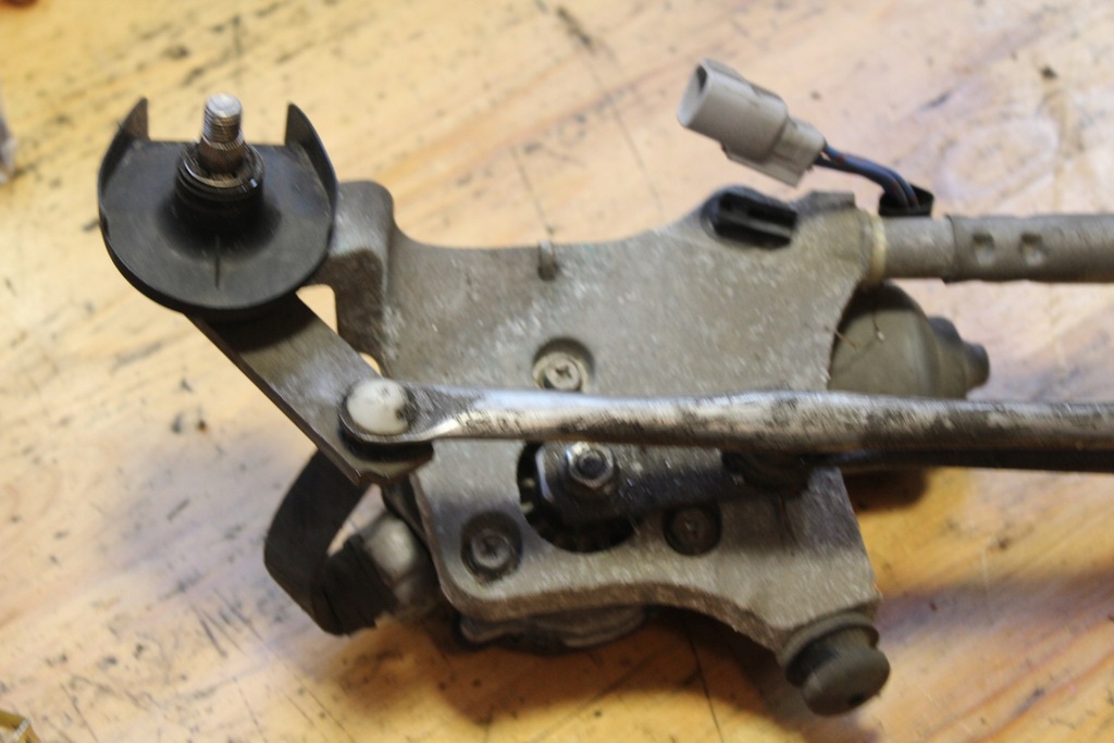 фото №9, Механізм двірник corolla e15 85110-12a20 europa