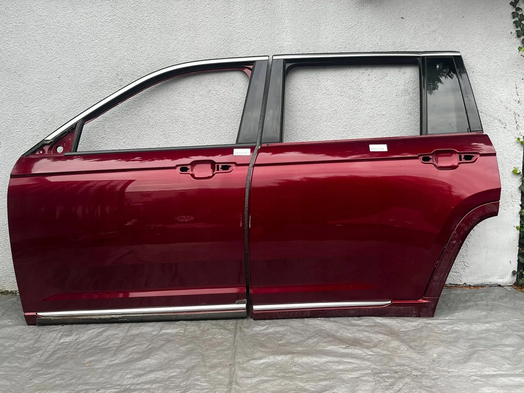 фото №1, Jeep grand cherokee wl дверь задние левая long 2022-