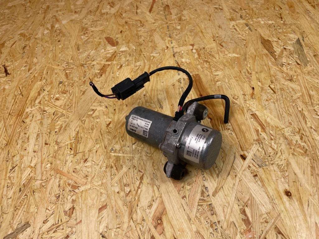 Насос вакуумa вакуумная вакуум bmw f30 f31 e330 6851289 Киев