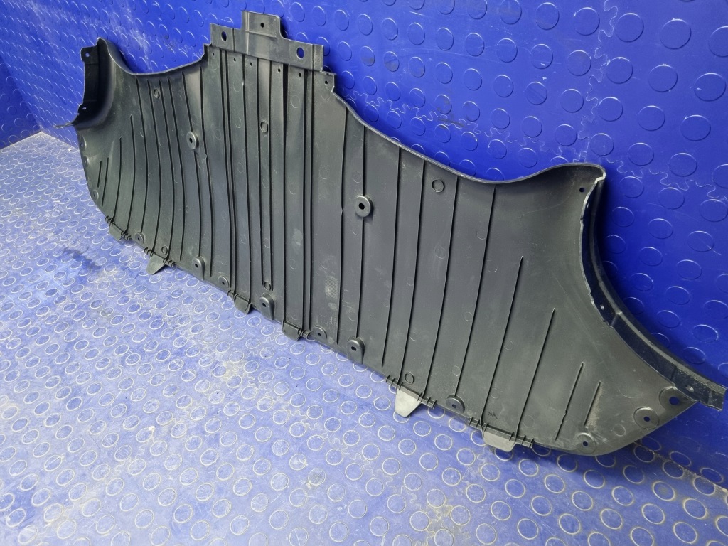 Накладка плита нижня бампера заднього tesla model y оригінал 1638051-00-b Зі Шроту